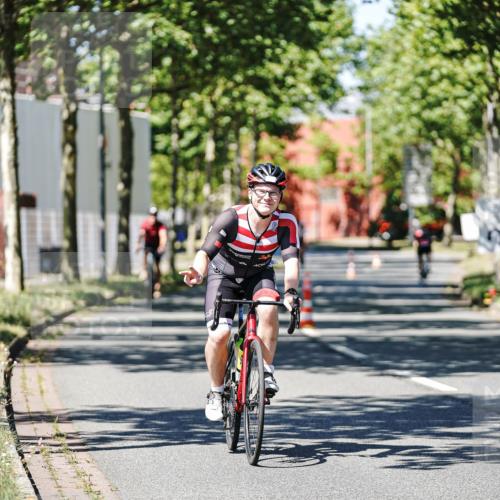 09.08.2026 - GEWOBA Citytriathlon Bremen Michael Burmester http://msf.ph/oto/9948181 09.08.2026 12:31:19 Radfahren 580, 589, 592, 645, 646, 685, 686, 710, 775, 793, 852, 909, 1101, 1150 meine-sportfotos.de