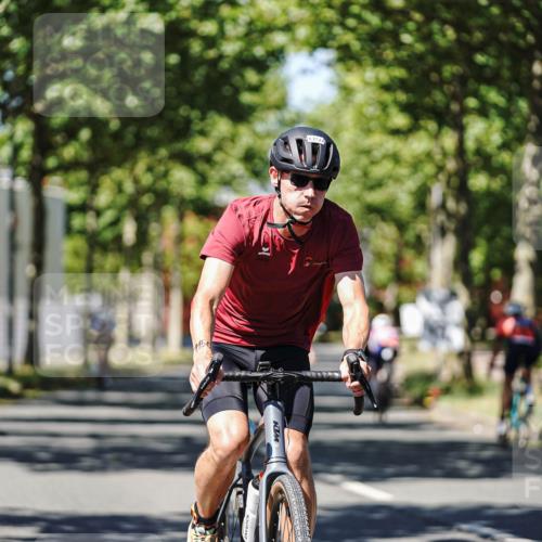 09.08.2026 - GEWOBA Citytriathlon Bremen Michael Burmester http://msf.ph/oto/9948188 09.08.2026 12:31:24 Radfahren 561, 589, 592, 645, 646, 685, 686, 710, 775, 793, 909, 1101, 1150 meine-sportfotos.de