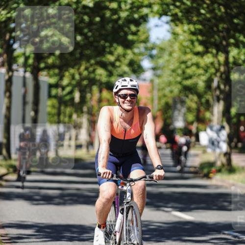 09.08.2026 - GEWOBA Citytriathlon Bremen Michael Burmester http://msf.ph/oto/9948196 09.08.2026 12:31:36 Radfahren 561, 606, 613, 647 meine-sportfotos.de