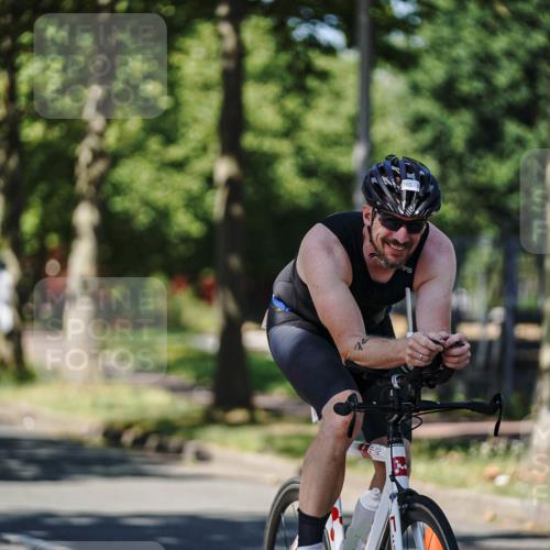 09.08.2026 - GEWOBA Citytriathlon Bremen Michael Burmester http://msf.ph/oto/9948233 09.08.2026 12:32:19 Radfahren 579, 650, 680, 765, 867, 884, 920, 924, 990, 1006 meine-sportfotos.de