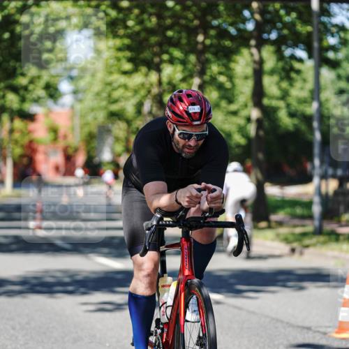 09.08.2026 - GEWOBA Citytriathlon Bremen Michael Burmester http://msf.ph/oto/9948241 09.08.2026 12:32:29 Radfahren 590, 594, 680, 765, 874, 1006 meine-sportfotos.de