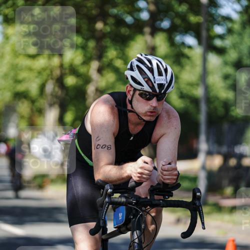 09.08.2026 - GEWOBA Citytriathlon Bremen Michael Burmester http://msf.ph/oto/9948252 09.08.2026 12:32:39 Radfahren 590, 594, 874, 921, 983, 1008 meine-sportfotos.de