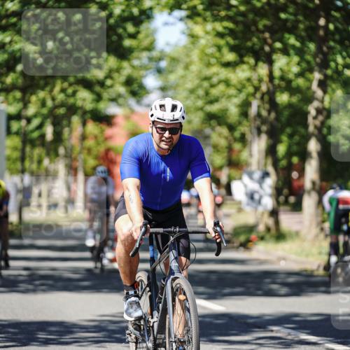 09.08.2026 - GEWOBA Citytriathlon Bremen Michael Burmester http://msf.ph/oto/9948262 09.08.2026 12:32:57 Radfahren 582, 636, 875, 921, 1016, 1137 meine-sportfotos.de