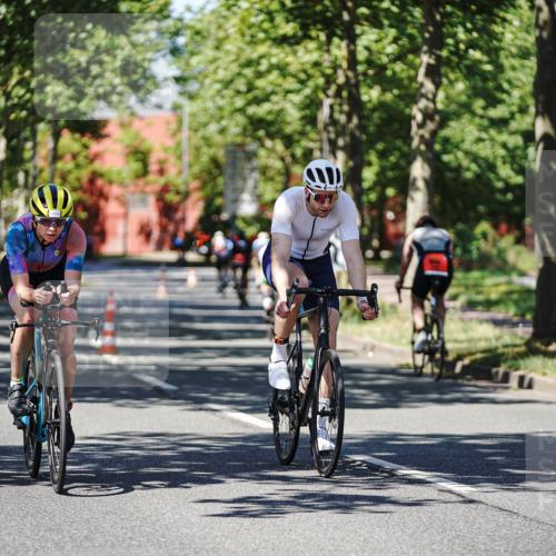 09.08.2026 - GEWOBA Citytriathlon Bremen Michael Burmester http://msf.ph/oto/9948264 09.08.2026 12:32:59 Radfahren 582, 636, 875, 921, 1016, 1137 meine-sportfotos.de