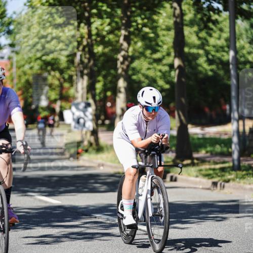 09.08.2026 - GEWOBA Citytriathlon Bremen Michael Burmester http://msf.ph/oto/9948269 09.08.2026 12:33:17 Radfahren 730, 769, 879, 930, 1006 meine-sportfotos.de