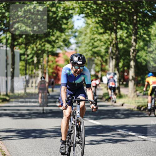 09.08.2026 - GEWOBA Citytriathlon Bremen Michael Burmester http://msf.ph/oto/9948274 09.08.2026 12:33:21 Radfahren 730, 769, 879, 880, 930, 1006, 1133 meine-sportfotos.de