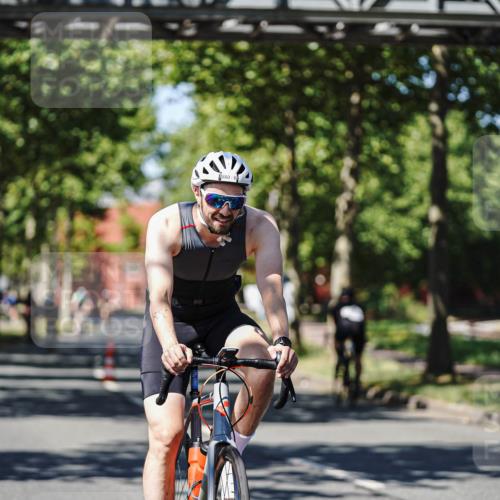 09.08.2026 - GEWOBA Citytriathlon Bremen Michael Burmester http://msf.ph/oto/9948282 09.08.2026 12:33:30 Radfahren 583, 615, 679, 717, 730, 769, 879, 880, 1133 meine-sportfotos.de