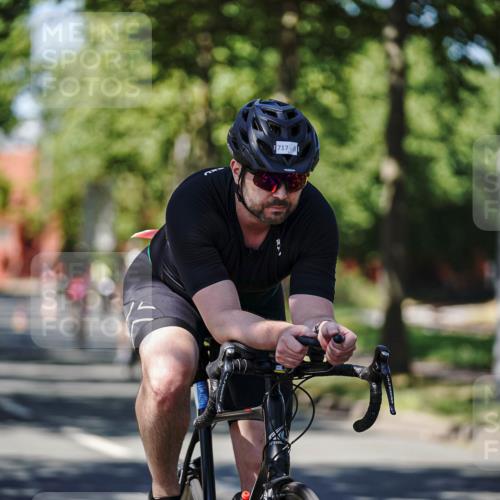 09.08.2026 - GEWOBA Citytriathlon Bremen Michael Burmester http://msf.ph/oto/9948290 09.08.2026 12:33:36 Radfahren 583, 615, 648, 679, 717, 784, 880, 1006, 1133 meine-sportfotos.de