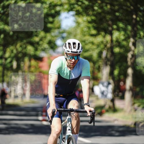 09.08.2026 - GEWOBA Citytriathlon Bremen Michael Burmester http://msf.ph/oto/9948291 09.08.2026 12:33:37 Radfahren 583, 615, 648, 679, 717, 784, 880, 1006, 1133 meine-sportfotos.de