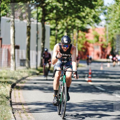 09.08.2026 - GEWOBA Citytriathlon Bremen Michael Burmester http://msf.ph/oto/9948304 09.08.2026 12:33:53 Radfahren 648, 750, 784, 914, 932, 1006, 1158 meine-sportfotos.de
