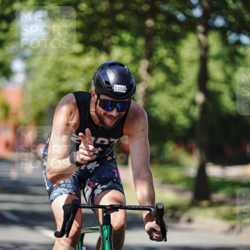 09.08.2026 - GEWOBA Citytriathlon Bremen Michael Burmester http://msf.ph/oto/9948306 09.08.2026 12:33:54 Radfahren 648, 750, 914, 932, 1158 meine-sportfotos.de
