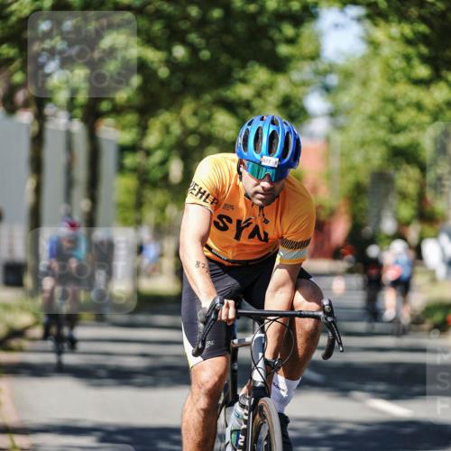 09.08.2026 - GEWOBA Citytriathlon Bremen Michael Burmester http://msf.ph/oto/9948314 09.08.2026 12:34:03 Radfahren 545, 655, 877, 914, 932, 1015, 1158 meine-sportfotos.de