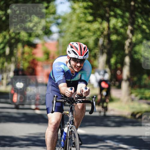 09.08.2026 - GEWOBA Citytriathlon Bremen Michael Burmester http://msf.ph/oto/9948317 09.08.2026 12:34:05 Radfahren 545, 655, 877, 914, 932, 1015, 1143, 1158 meine-sportfotos.de