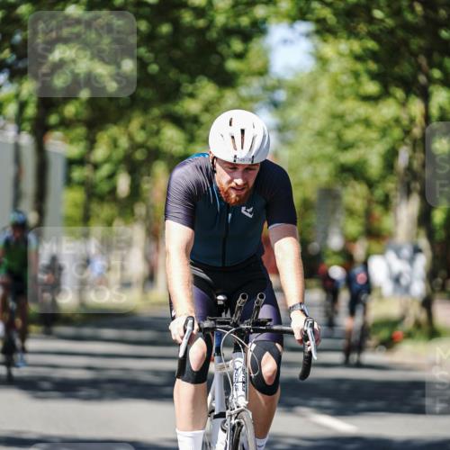 09.08.2026 - GEWOBA Citytriathlon Bremen Michael Burmester http://msf.ph/oto/9948321 09.08.2026 12:34:08 Radfahren 545, 655, 877, 914, 1015, 1143, 1158 meine-sportfotos.de