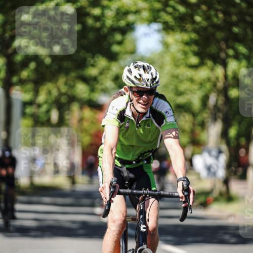 09.08.2026 - GEWOBA Citytriathlon Bremen Michael Burmester http://msf.ph/oto/9948325 09.08.2026 12:34:10 Radfahren 545, 655, 877, 914, 1013, 1015, 1143 meine-sportfotos.de