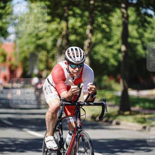 09.08.2026 - GEWOBA Citytriathlon Bremen Michael Burmester http://msf.ph/oto/9948333 09.08.2026 12:34:16 Radfahren 545, 611, 655, 877, 1013, 1015, 1143, 1160 meine-sportfotos.de