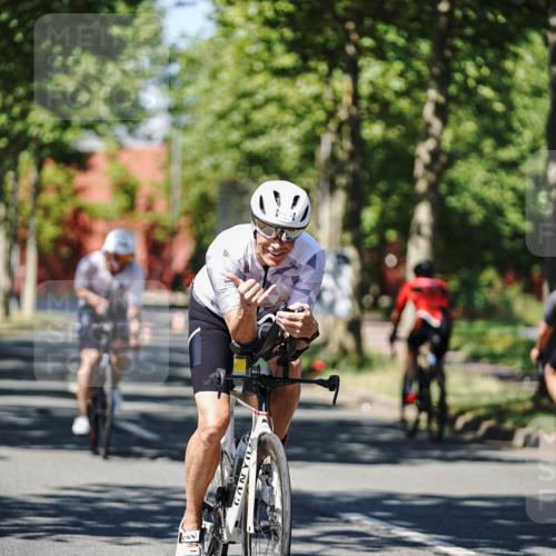 09.08.2026 - GEWOBA Citytriathlon Bremen Michael Burmester http://msf.ph/oto/9948351 09.08.2026 12:34:31 Radfahren 569, 611, 628, 716, 726, 733, 808, 1130, 1160 meine-sportfotos.de