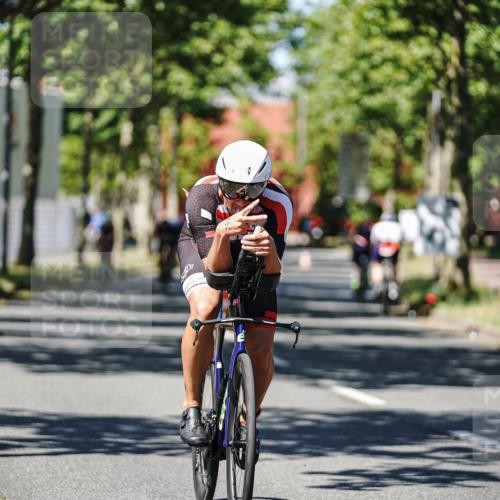 09.08.2026 - GEWOBA Citytriathlon Bremen Michael Burmester http://msf.ph/oto/9948362 09.08.2026 12:34:40 Radfahren 628, 716, 726, 757, 808, 855, 939, 1130 meine-sportfotos.de