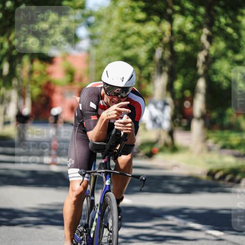 09.08.2026 - GEWOBA Citytriathlon Bremen Michael Burmester http://msf.ph/oto/9948364 09.08.2026 12:34:41 Radfahren 557, 628, 716, 726, 757, 808, 855, 939 meine-sportfotos.de