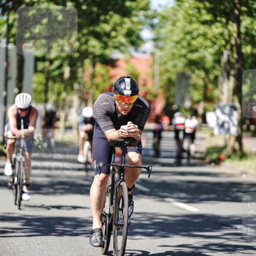 09.08.2026 - GEWOBA Citytriathlon Bremen Michael Burmester http://msf.ph/oto/9948366 09.08.2026 12:34:45 Radfahren 557, 628, 726, 757, 855, 939, 1145 meine-sportfotos.de