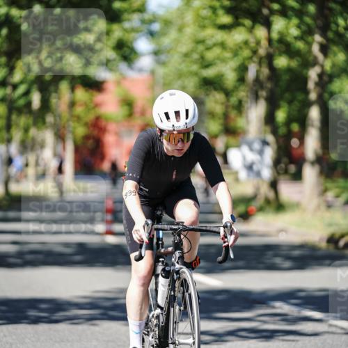 09.08.2026 - GEWOBA Citytriathlon Bremen Michael Burmester http://msf.ph/oto/9948373 09.08.2026 12:34:48 Radfahren 557, 628, 638, 726, 756, 757, 855, 939, 1145 meine-sportfotos.de