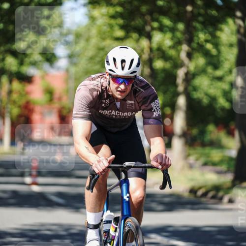 09.08.2026 - GEWOBA Citytriathlon Bremen Michael Burmester http://msf.ph/oto/9948376 09.08.2026 12:34:49 Radfahren 557, 628, 638, 756, 757, 855, 939, 1145 meine-sportfotos.de