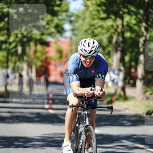 09.08.2026 - GEWOBA Citytriathlon Bremen Michael Burmester http://msf.ph/oto/9948387 09.08.2026 12:35:04 Radfahren 555, 574, 598, 624, 638, 756, 807, 1145 meine-sportfotos.de