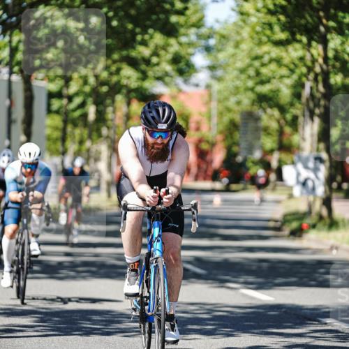 09.08.2026 - GEWOBA Citytriathlon Bremen Michael Burmester http://msf.ph/oto/9948396 09.08.2026 12:35:10 Radfahren 555, 574, 598, 609, 624, 778, 804, 807, 846, 1138 meine-sportfotos.de
