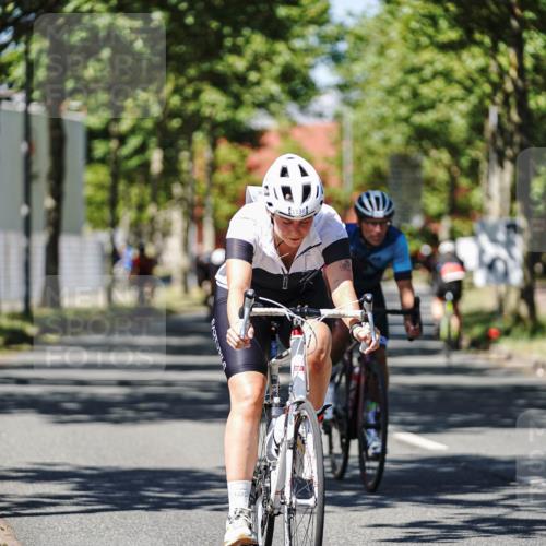09.08.2026 - GEWOBA Citytriathlon Bremen Michael Burmester http://msf.ph/oto/9948400 09.08.2026 12:35:12 Radfahren 555, 574, 598, 609, 624, 778, 804, 807, 826, 846, 1138 meine-sportfotos.de