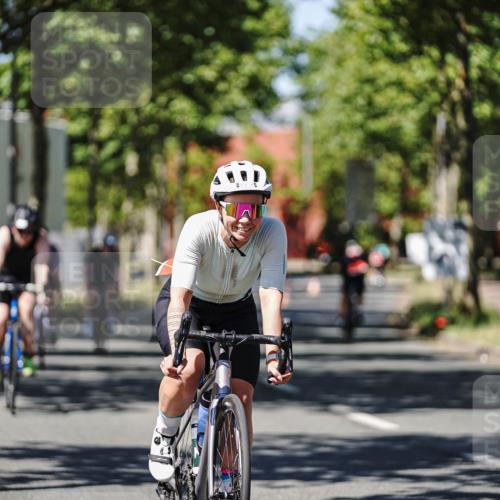 09.08.2026 - GEWOBA Citytriathlon Bremen Michael Burmester http://msf.ph/oto/9948448 09.08.2026 12:36:00 Radfahren 564, 595, 737, 803, 820, 869, 901, 918, 981, 1009, 1155 meine-sportfotos.de