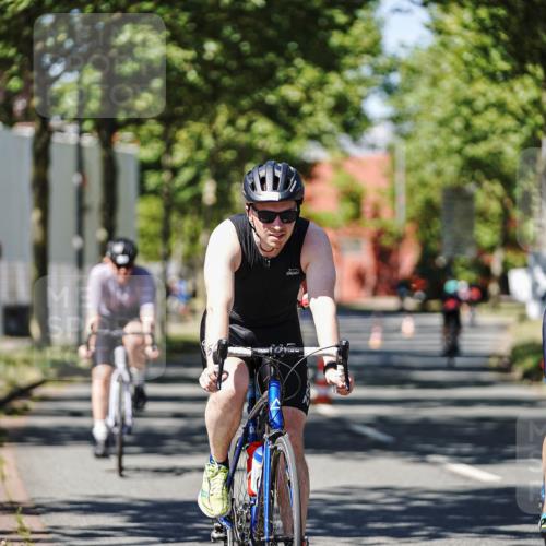 09.08.2026 - GEWOBA Citytriathlon Bremen Michael Burmester http://msf.ph/oto/9948451 09.08.2026 12:36:01 Radfahren 564, 565, 595, 737, 803, 820, 869, 901, 918, 981, 1009, 1155 meine-sportfotos.de