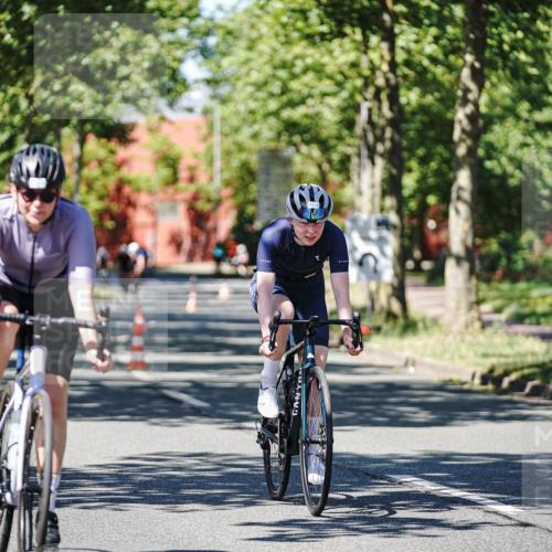 09.08.2026 - GEWOBA Citytriathlon Bremen Michael Burmester http://msf.ph/oto/9948455 09.08.2026 12:36:02 Radfahren 564, 565, 595, 737, 803, 820, 869, 901, 918, 981, 1009, 1155 meine-sportfotos.de