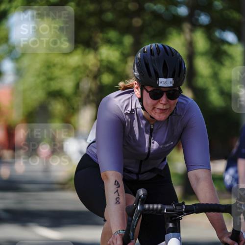 09.08.2026 - GEWOBA Citytriathlon Bremen Michael Burmester http://msf.ph/oto/9948456 09.08.2026 12:36:03 Radfahren 564, 565, 595, 737, 803, 820, 869, 901, 918, 981, 1009, 1155 meine-sportfotos.de