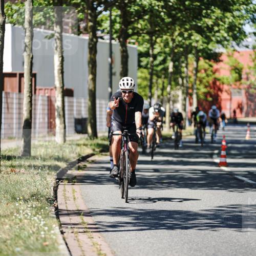 09.08.2026 - GEWOBA Citytriathlon Bremen Michael Burmester http://msf.ph/oto/9948461 09.08.2026 12:36:10 Radfahren 560, 562, 564, 565, 595, 682, 737, 781, 869, 901, 918, 948, 981, 1009, 1110, 1119, 1155 meine-sportfotos.de