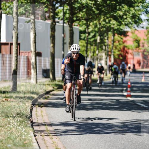 09.08.2026 - GEWOBA Citytriathlon Bremen Michael Burmester http://msf.ph/oto/9948462 09.08.2026 12:36:10 Radfahren 560, 562, 564, 565, 595, 682, 737, 781, 869, 901, 918, 948, 981, 1009, 1110, 1119, 1155 meine-sportfotos.de