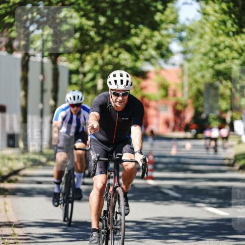 09.08.2026 - GEWOBA Citytriathlon Bremen Michael Burmester http://msf.ph/oto/9948463 09.08.2026 12:36:11 Radfahren 560, 562, 564, 565, 682, 737, 781, 901, 918, 948, 981, 1009, 1110, 1119, 1155 meine-sportfotos.de