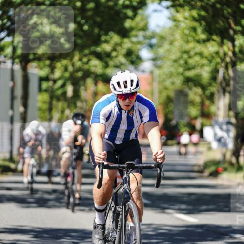 09.08.2026 - GEWOBA Citytriathlon Bremen Michael Burmester http://msf.ph/oto/9948466 09.08.2026 12:36:12 Radfahren 560, 562, 564, 565, 682, 737, 781, 901, 918, 948, 981, 1110, 1119, 1139 meine-sportfotos.de