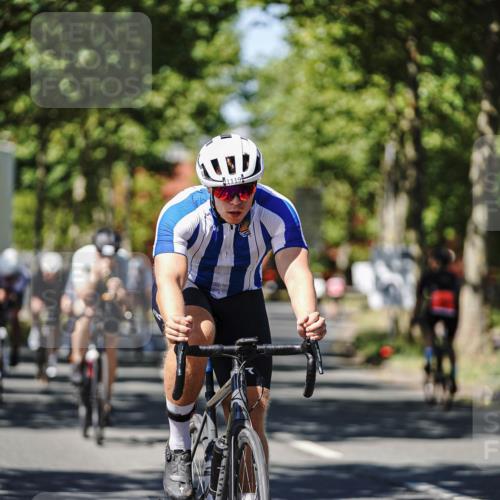 09.08.2026 - GEWOBA Citytriathlon Bremen Michael Burmester http://msf.ph/oto/9948467 09.08.2026 12:36:12 Radfahren 560, 562, 564, 565, 682, 737, 781, 901, 918, 948, 981, 1110, 1119, 1139 meine-sportfotos.de