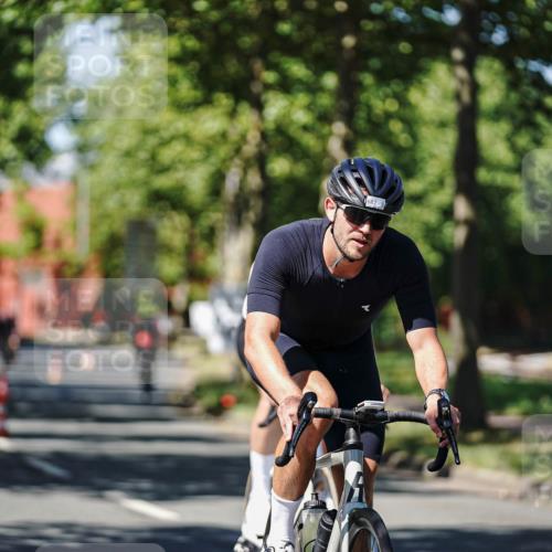 09.08.2026 - GEWOBA Citytriathlon Bremen Michael Burmester http://msf.ph/oto/9948478 09.08.2026 12:36:15 Radfahren 560, 562, 564, 565, 682, 737, 748, 781, 948, 981, 1110, 1119, 1139 meine-sportfotos.de