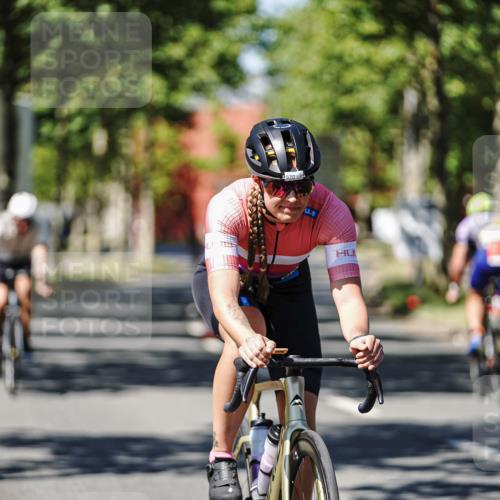 09.08.2026 - GEWOBA Citytriathlon Bremen Michael Burmester http://msf.ph/oto/9948521 09.08.2026 12:36:49 Radfahren 699, 861, 943, 970, 1005, 1147 meine-sportfotos.de