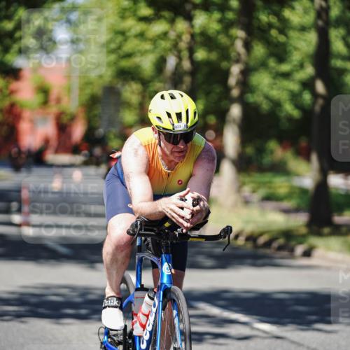 09.08.2026 - GEWOBA Citytriathlon Bremen Michael Burmester http://msf.ph/oto/9948528 09.08.2026 12:36:58 Radfahren 787, 823, 861, 872, 943, 970, 1147 meine-sportfotos.de