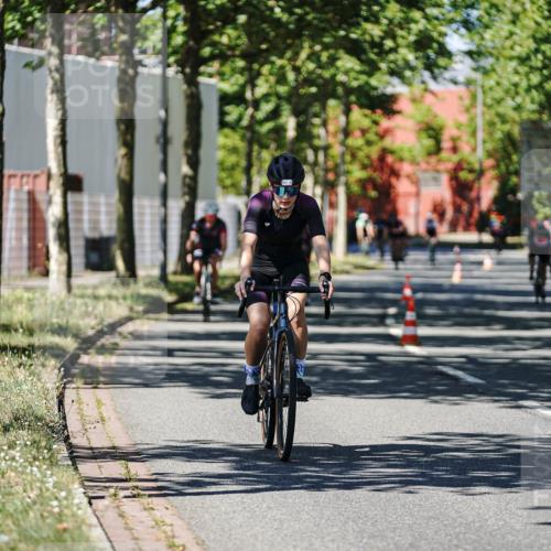 09.08.2026 - GEWOBA Citytriathlon Bremen Michael Burmester http://msf.ph/oto/9948530 09.08.2026 12:36:59 Radfahren 787, 823, 861, 872, 943, 970, 1147 meine-sportfotos.de