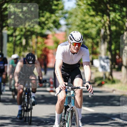 09.08.2026 - GEWOBA Citytriathlon Bremen Michael Burmester http://msf.ph/oto/9948543 09.08.2026 12:37:09 Radfahren 566, 568, 728, 744, 787, 788, 812, 823, 872, 1126, 1142 meine-sportfotos.de