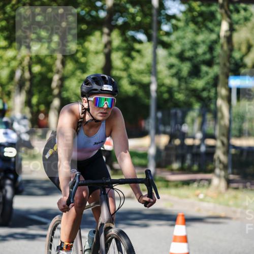 09.08.2026 - GEWOBA Citytriathlon Bremen Michael Burmester http://msf.ph/oto/9948563 09.08.2026 12:37:22 Radfahren 566, 568, 627, 728, 744, 788, 790, 792, 812, 839, 938, 1142 meine-sportfotos.de
