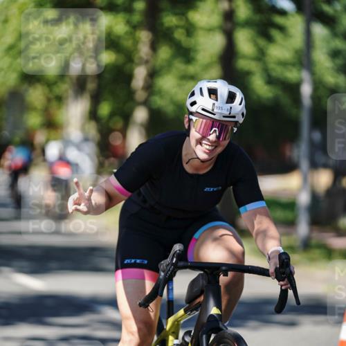 09.08.2026 - GEWOBA Citytriathlon Bremen Michael Burmester http://msf.ph/oto/9948574 09.08.2026 12:37:30 Radfahren 604, 627, 678, 727, 790, 792, 816, 839, 935, 938, 1109 meine-sportfotos.de