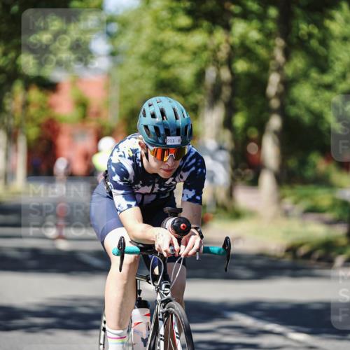 09.08.2026 - GEWOBA Citytriathlon Bremen Michael Burmester http://msf.ph/oto/9948601 09.08.2026 12:37:57 Radfahren 559, 571, 687, 745, 763, 897, 911, 1017, 1113, 1114 meine-sportfotos.de