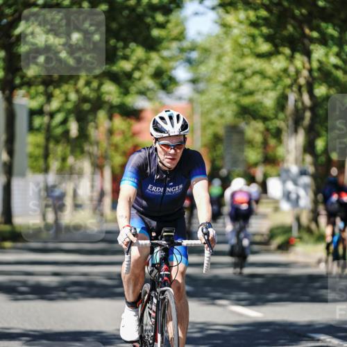 09.08.2026 - GEWOBA Citytriathlon Bremen Michael Burmester http://msf.ph/oto/9948608 09.08.2026 12:38:02 Radfahren 559, 571, 687, 763, 806, 897, 911, 960, 1017, 1113, 1114 meine-sportfotos.de