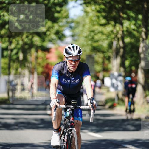 09.08.2026 - GEWOBA Citytriathlon Bremen Michael Burmester http://msf.ph/oto/9948609 09.08.2026 12:38:02 Radfahren 559, 571, 687, 763, 806, 897, 911, 960, 1017, 1113, 1114 meine-sportfotos.de