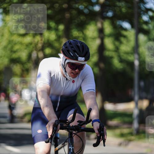 09.08.2026 - GEWOBA Citytriathlon Bremen Michael Burmester http://msf.ph/oto/9948626 09.08.2026 12:38:16 Radfahren 570, 596, 603, 672, 762, 806, 886, 911, 960 meine-sportfotos.de