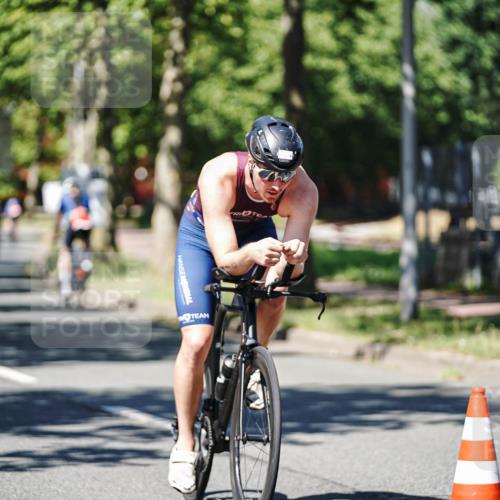 09.08.2026 - GEWOBA Citytriathlon Bremen Michael Burmester http://msf.ph/oto/9948628 09.08.2026 12:38:19 Radfahren 541, 570, 596, 603, 623, 672, 695, 762, 806, 886, 960 meine-sportfotos.de